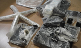塑料薄膜包裹人体艺术摄影,Malstaf的“收缩”装置艺术震撼视觉与心灵
