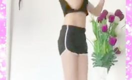 瘦肚子瘦腰的小姐姐图片,跟随瘦肚子瘦腰小姐姐，轻松拥有纤细腰身