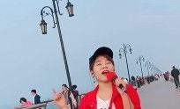 农村小姐姐的一首大海